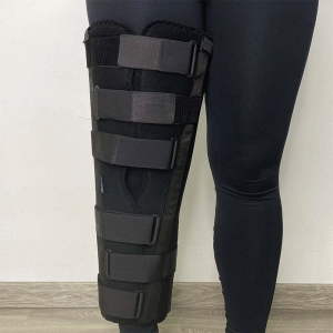 Бандаж на коліно Тутор 20 градусів (45 см) Aurafix AO-47