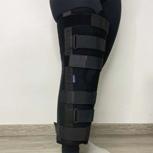 Бандаж на коліно Тутор 20 градусів (45 см) Aurafix AO-47