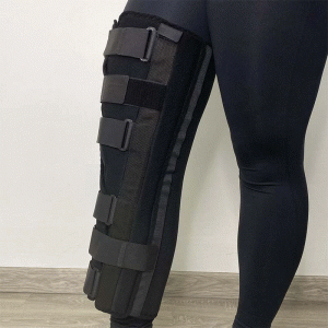 Бандаж на коліно Тутор 20 градусів (45 см) Aurafix AO-47