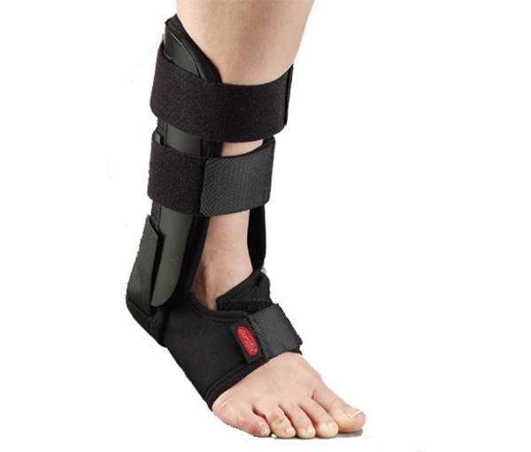 Фиксирующий голеностопный ортез Aurafix 412 Фиксирующий голеностопный ортез Aurafix 412