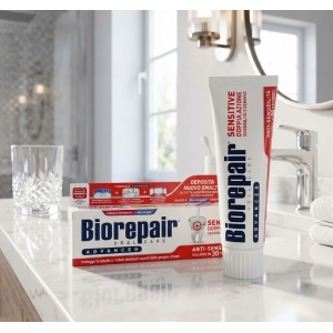 Зубна паста «Для чутливих зубів з подвійною дією» Biorepair 75 мл