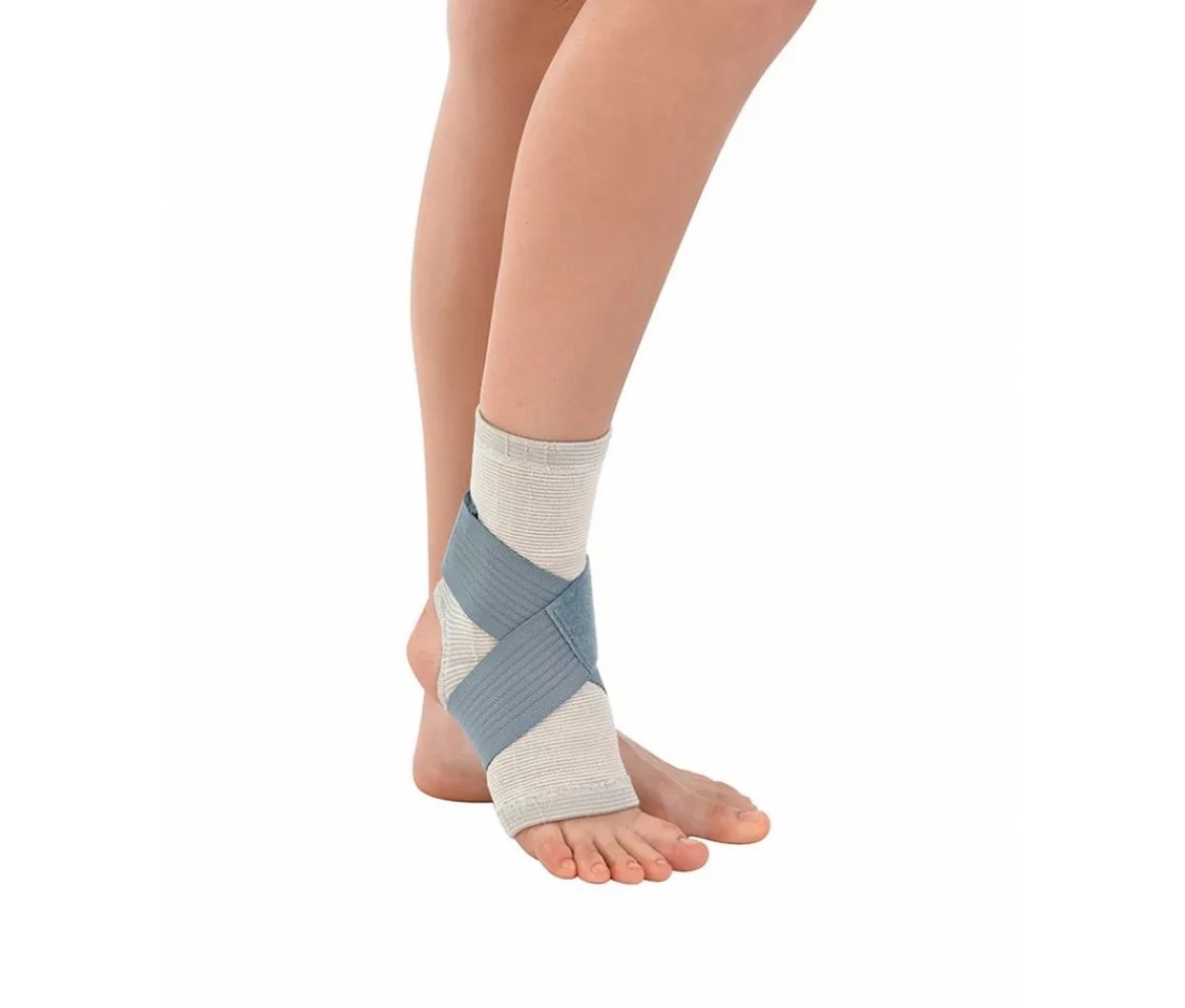 Бандаж на голеностопный сустав эластичный с дополнительной фиксацией Алком 3041 Бандаж на голеностопный сустав эластичный с дополнительной фиксацией Алком 3041