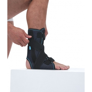 Бандаж (ортез) на голеностопный сустав (с фиксатором) Алком 3015 Бандаж (ортез) на голеностопный сустав (с фиксатором) Алком 3015