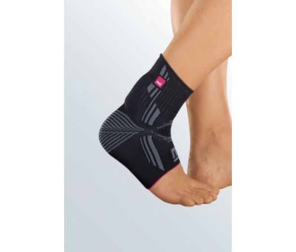 Голеностопный бандаж с силиконовой подушечкой Medi Achimed