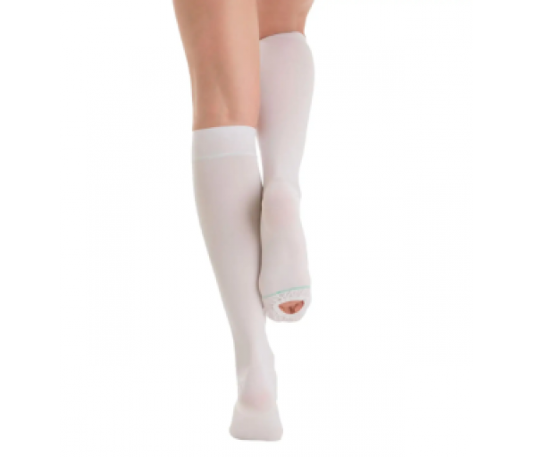 Антиэмболические гольфы с отверстием (1 класс компрессии) Wing Med W1335
